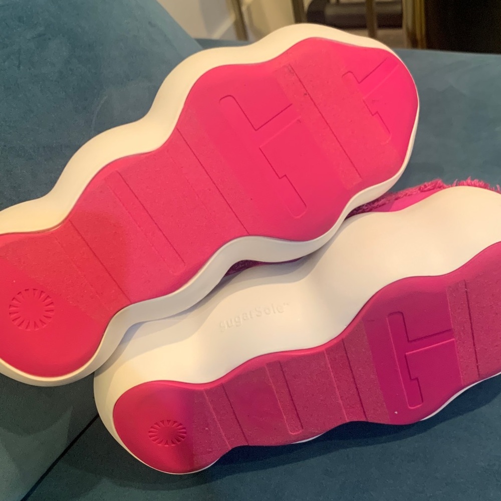 Women’s UGG Fuchsia Terry SugarCloud Slippers 3 inch platform size 7 NWOT - Picture 8 of 8